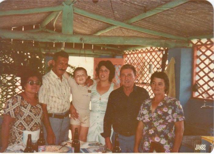 1374262_646544502052882_986961578_n