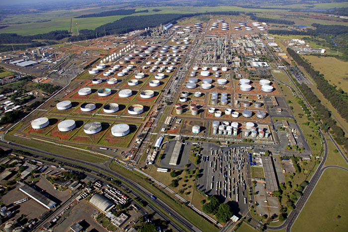 Resultado de imagem para refinaria de PaulÃ­nia