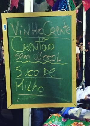 barraca-de-sem-joao-com-cristo-oferece-crentao-e-vinho-crente-para-os-frequentadores-1498151600970_300x420